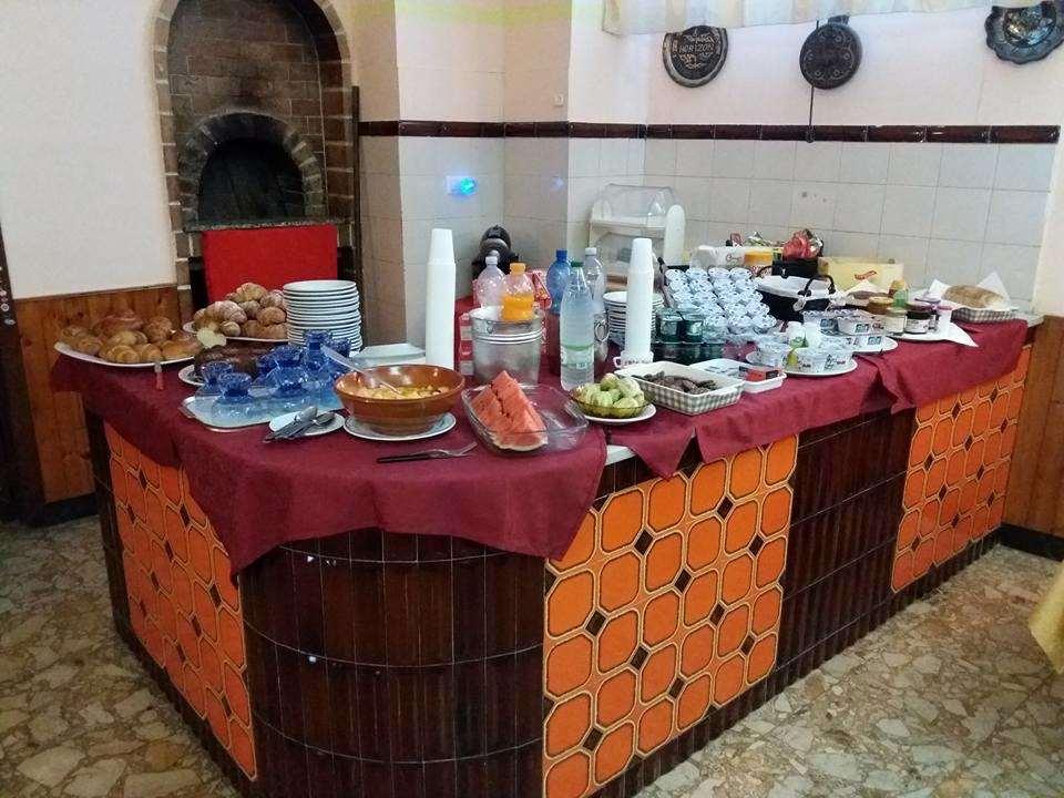 George Hotel Barcellona Pozzo di Gotto Restaurante foto